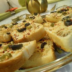 A picture of Cheese Garlic Toast.