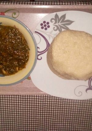 A picture of Ogbonno soup with eba.