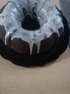 Una foto de Budín matero de chocolate con glaseado de naranja
