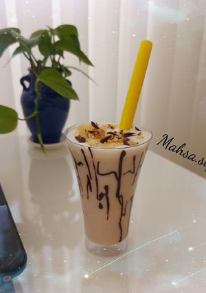 عکسی از دستور 💕 میلک شیک موز و شکلات 😍