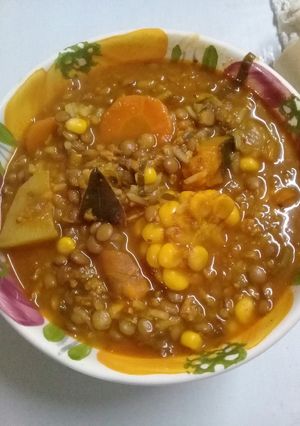 Una foto de Guiso de lentejas sin Carne