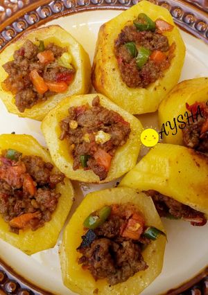 A picture of Stuffed potatoes.