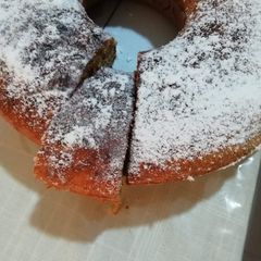 A picture of Carrot and walnuts cake.
