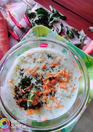 लौकी का रायता (Lauki ka raita recipe in Hindi) रेसिपी मुख्य फोटो