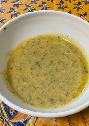 Une photo de Sauce salade moutarde cidre et herbes