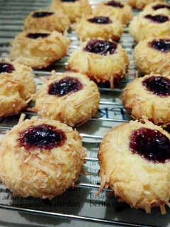 Foto resep Thumbprint blueberry cookies (kue kering)