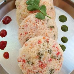 A picture of Mix veg idli.