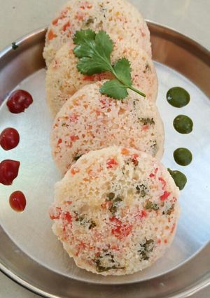 A picture of Mix veg idli.