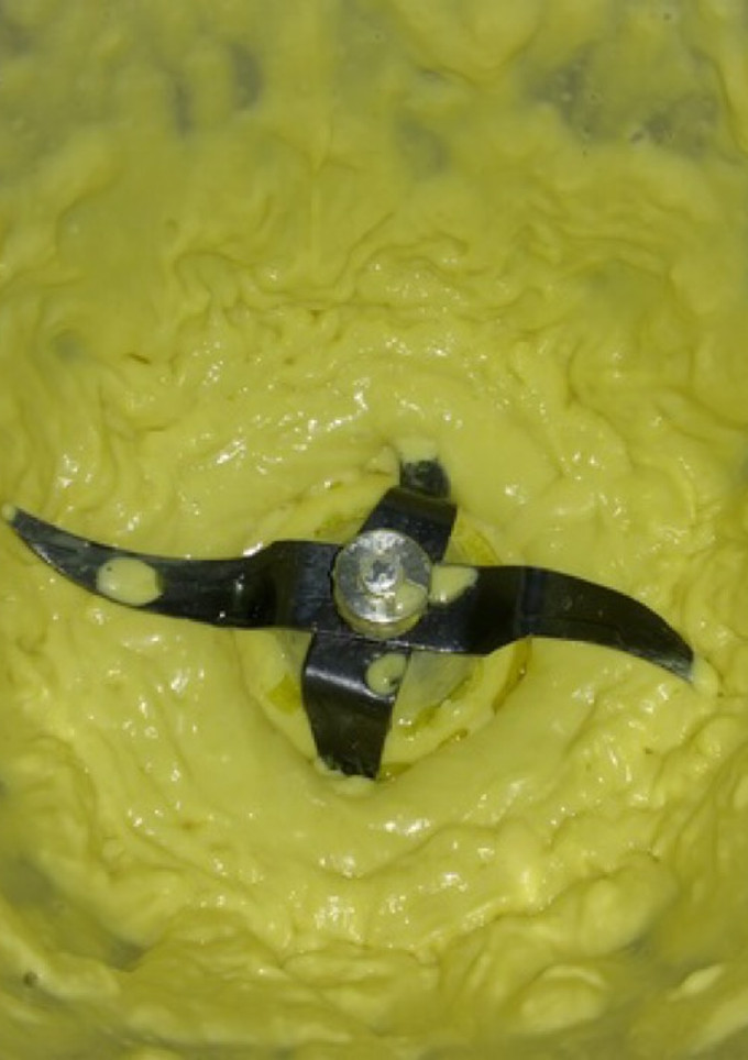Una foto de Alioli con huevo Thermomix
