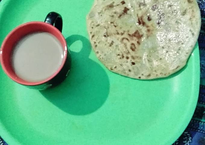 Easiest Way to Make Delicious Aaloo ka paranrtha with tea