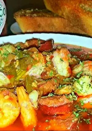 A picture of Mike's Shrimp Creole & Bayou Swamp Sauce.