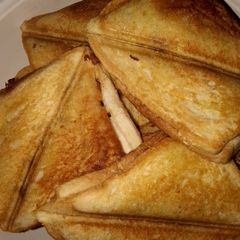 A picture of Toasted bread.