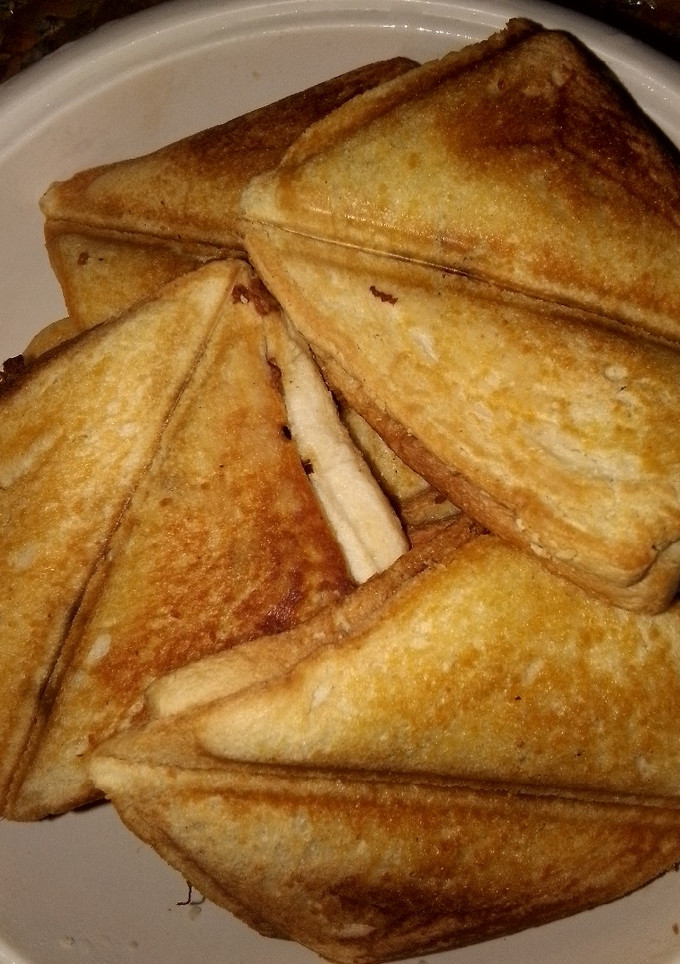 A picture of Toasted bread.
