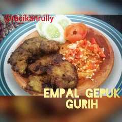 Empal Gepuk Gurih রেসিপির প্রধান ছবি
