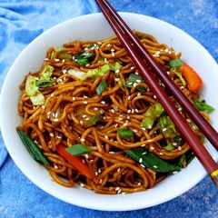 A picture of Malaysian Hokkien Noodles.