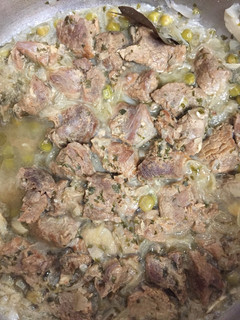 Una foto de Carne guisada con guisantes