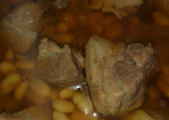 Frijoles Blancos Con Costilla De Cerdo Receta De Torino Mora Badilla Cookpad 8435