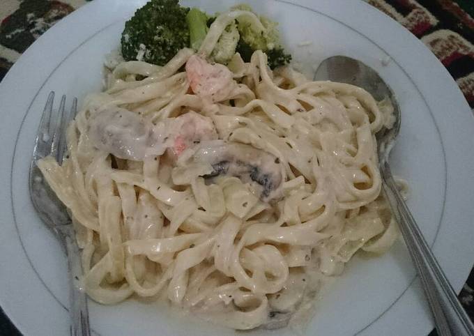 Resep Fettucini Carbonara Oleh Bibi Na Cookpad