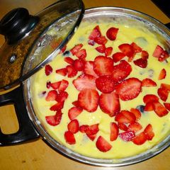 Mix fruit custard A picture of Mix fruit custard.