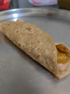 A picture of Chana Mayo rolls.