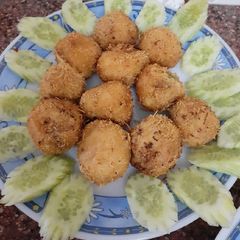 A picture of Cheese balls.