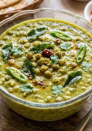 A picture of Hariyali Green Chana Curry.