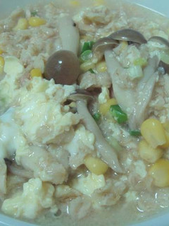 A picture of Tuna and Corn Oatmeal Porridge.
