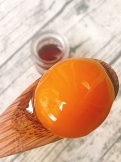 Hình của món Trứng Gà Ngâm Mật Ong.