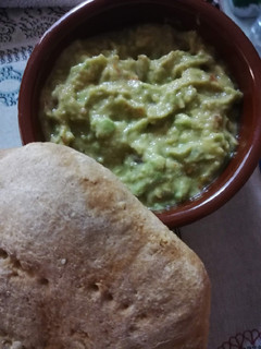 Una foto de Guacamole casero🥑