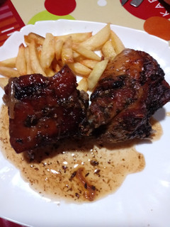 Una foto de Cochinillo con picada en la cecofry 4d