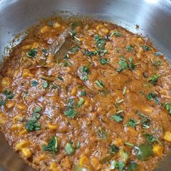A picture of Corn capsicum sabji without onion and garlic.