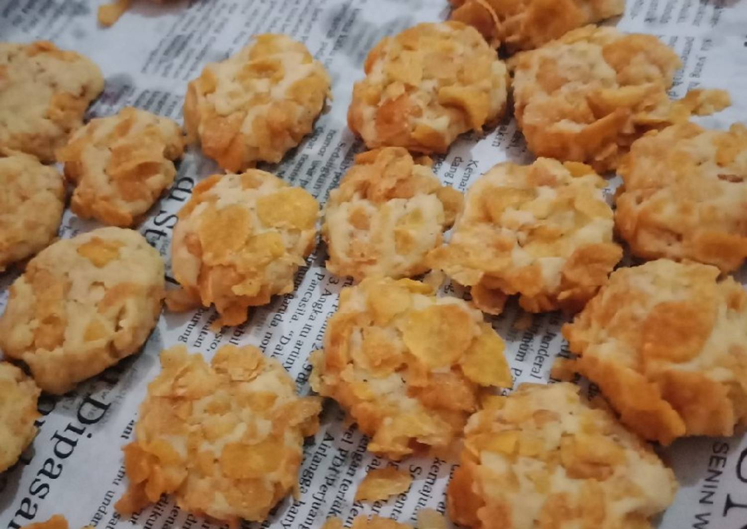 Resep Crunchy Cheese Cornflakes Cookies oleh Dewi Andariani Cookpad