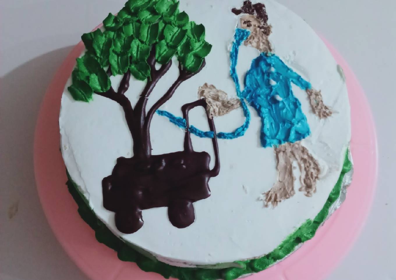 Vanilla cream cake with chocolate chips inside