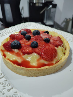 Una foto de Tarta Frutal🍓🫐🫶🏻 Express con Pastelera Fácil y Rápida