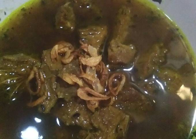 Rawon daging sapi