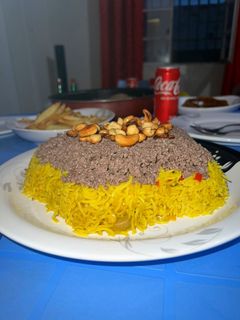 صورة لوصفة أرز بالخضار واللحم المفروم