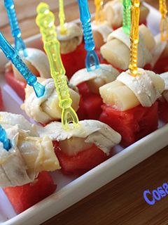 Una foto de Pinchos de sandía, espárragos y boquerones en vinagre