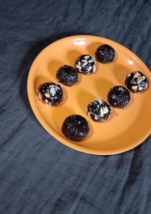 ચોકટ ટ્રફલ બોલ રેસીપી મુખ્ય ફોટો
