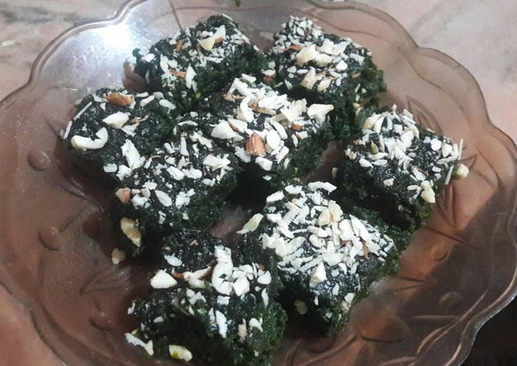 Recipe of Ultimate Ghiye (lokki (bottle guard)) Burfi