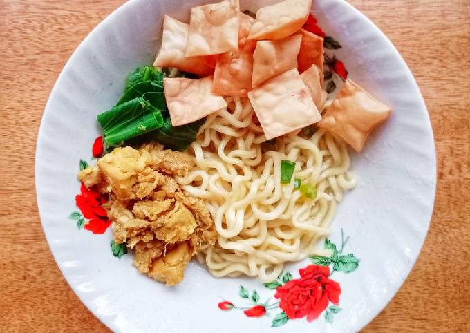 Day. 286 Lunch: Mie Ayam Abang2 (15 month+)