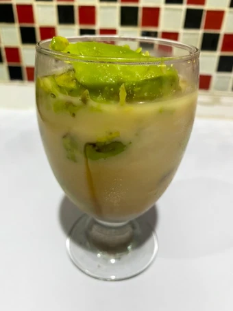 Langkah Mudah untuk Membuat Resep Es Rujak Manis Alpukat yang Uenak Anti Ribet, Mantap