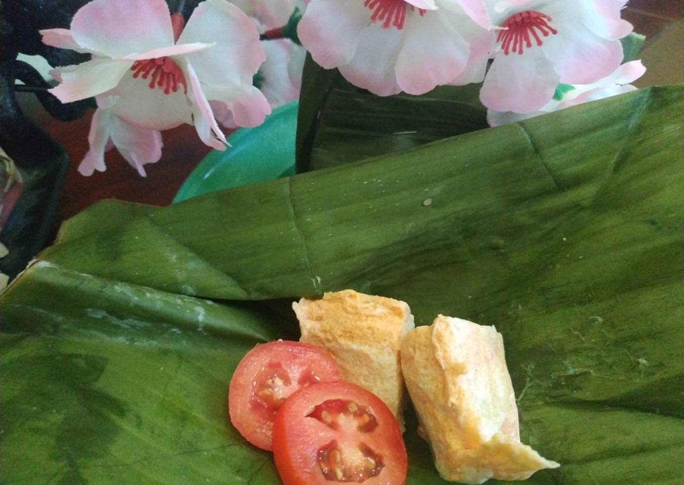 Botok telur ikan tuna