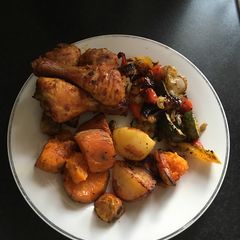 A picture of Easy lemon curry chicken legs with sweet potato and veg :).
