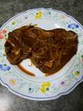 Filetes de hígado encebollado