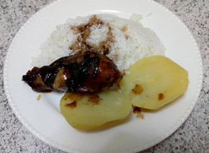 Una foto de Pollo al sillao al estilo peruano - oriental
