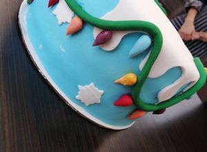 Una foto de Tips para pastel de fondant diseño navideño