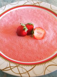 Almás eperkrémleves 🍓🍏 recept fotója