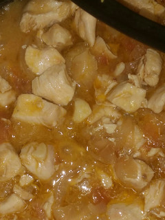 Una foto de Pollo encebollado