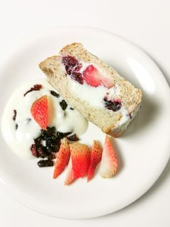 รูปของ Strawberry Toast Yogurt