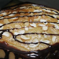A picture of Cashewnut Vanilla Spongecake.